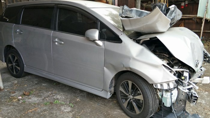 2015年 Toyota  wish 2.5代 零件車殺肉