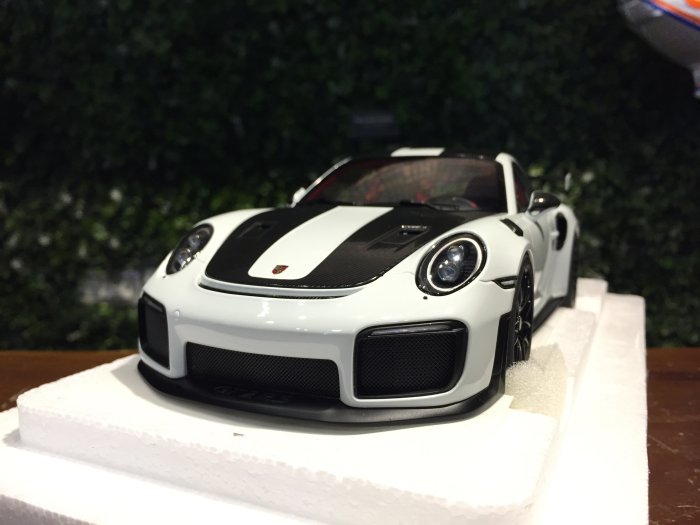 1/18 AUTOart Porsche 911 (991) GT2 RS Weissach 78171【MGM】