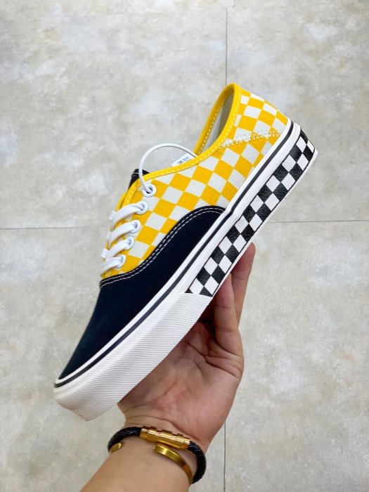 Vans 範斯SURF CHECK AUTHENTIC黃黑拼色棋盤格子帆布情侶鞋MU6U6T 帆布鞋 懶人鞋—Nice me耐覓潮裝館