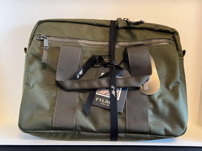 全新正品現貨Filson Ripstop Nylon Compact Briefcase 輕量耐磨手提包 電腦包 公事包