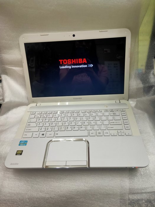 Toshiba Satellite L40 14吋筆記型電腦(i3-3110M 2.4G/4G/640G/獨顯2GB)