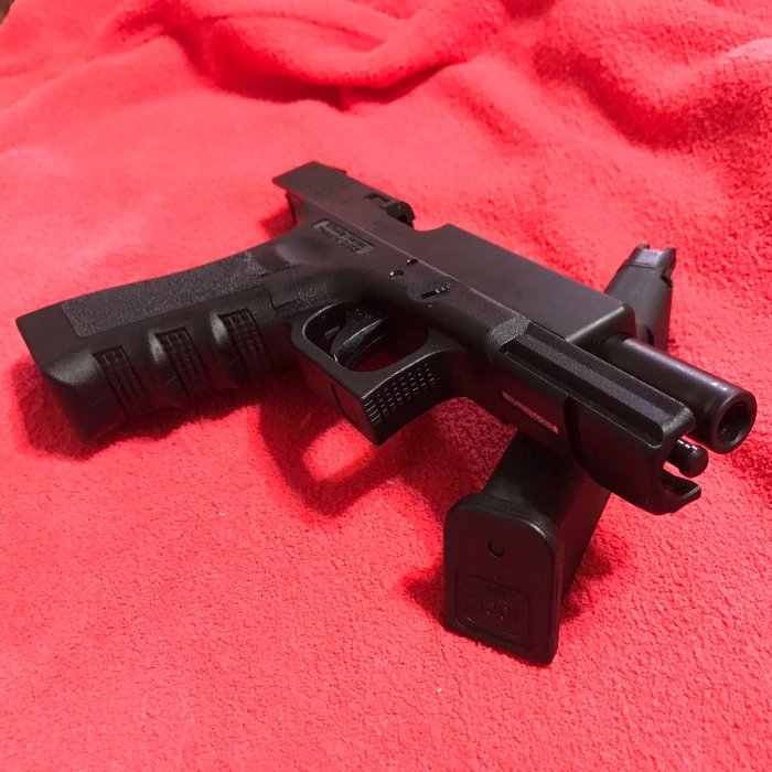 GHK GLOCK G17 GBB瓦斯槍 手槍 玩具槍　想買WE KWA VFC Marui G19 G34 guarder 警星鋼滑套也參考 好玩