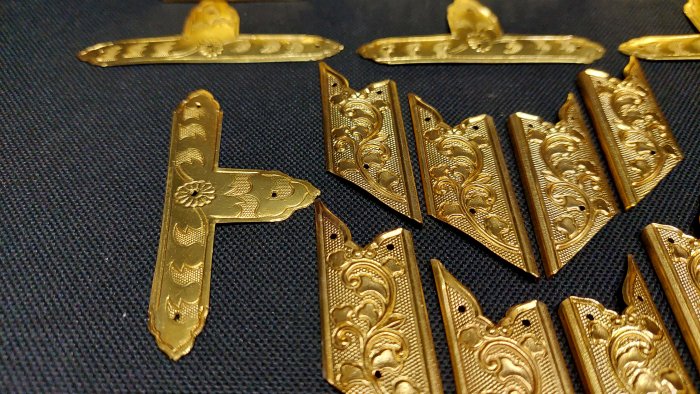 早期日本精工製品 一 銅鍍金 一 手打 魚子地 佛具 雕花 飾片 G0146