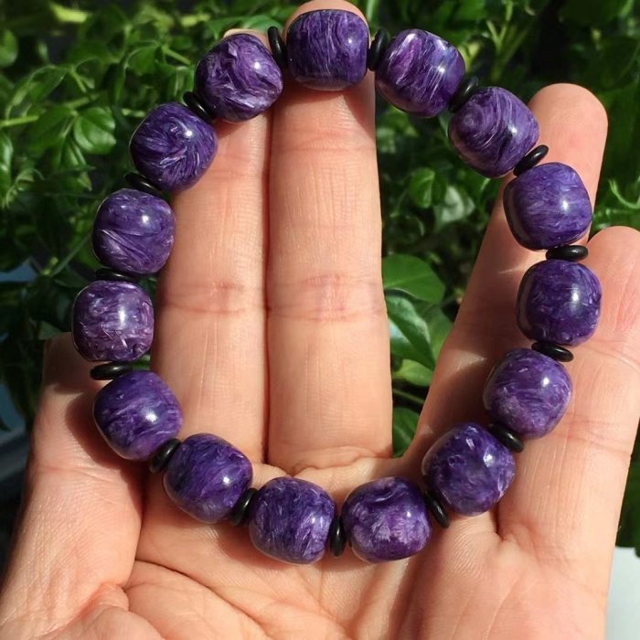 (輕舞飛揚)天然俄羅斯紫龍晶老型珠手鍊11.1mm，高貴皇家紫，顏色油潤水頭足，重37.3g