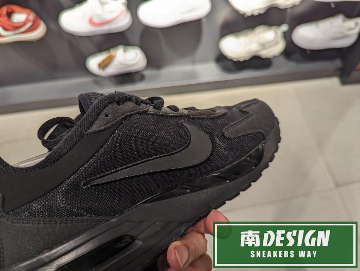 南🔥2024 2月 NIKE Air Max Solo 氣墊 皮革 網布 緩震 運動 女款 全黑 FN0784-004