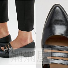 (嫻嫻屋) 英國ASOS-時尚名模London Robel皮扣皮帶排排鞋面設計復古尖頭鞋 現貨UK5