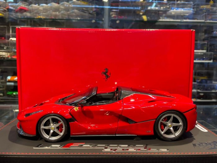 吉華@ 1/18 BBR BBR182231DIE Ferrari LaFerrari APERTA