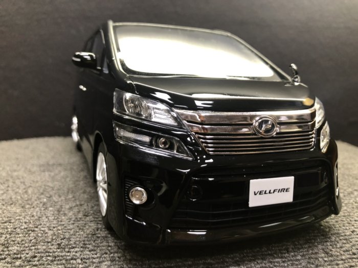 【JP.com】KYOSHO 京商 1:18 SAMURAI武士系列 TOYOTA VELLFIRE 黑色