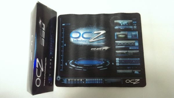 【阿瑟3C】OCZ鼠墊全新盒裝限量 鎖邊4MM厚 270X230 大號速度版