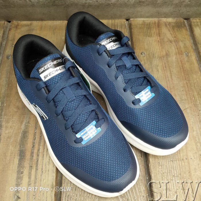 『 SLW 』232591WNVBK 男 SKECHERS SKECH-LITE PRO 寬楦 休閒鞋 藍色 28