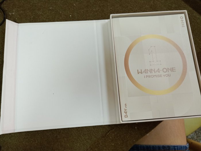 長春舊貨行 0+1=1 I PROMISE YOU CD WANNA ONE KOMCA 2018年 (Z12)