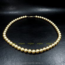 珍珠林~展示品特價出清商品~表皮可能有小小不明顯挫傷8MM高級琉璃珍珠項鏈.有金色#713