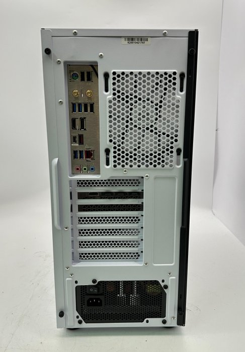 【一番3C】自組獨顯主機 i7-12700F/32GB/固態1T/RTX3070Ti 二手桌機 高階電競 DIY電腦主機