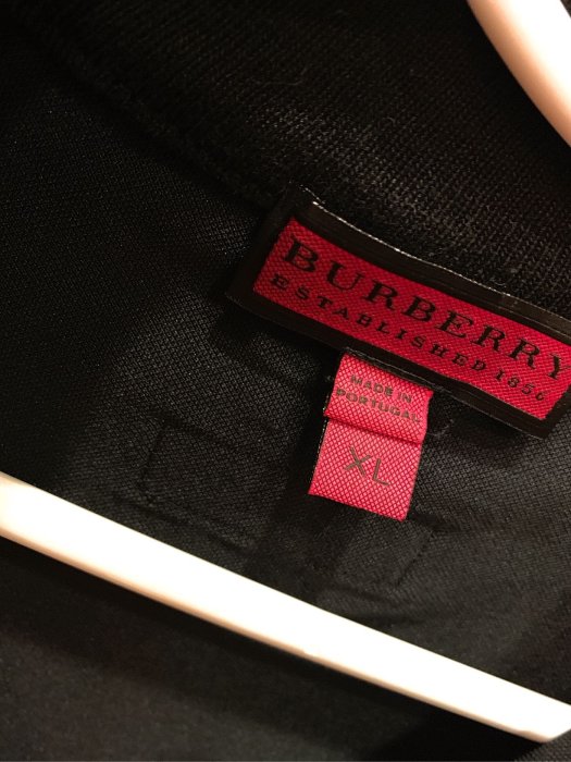 (已售出)Burberry正品XL號-9成新原價一萬多-質量親膚涼感