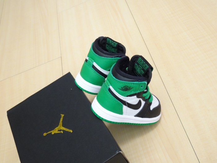 Nike Air Jordan 1 Retro 高筒OG嬰幼兒鞋款縮小版尺寸3C=9cm FD1413