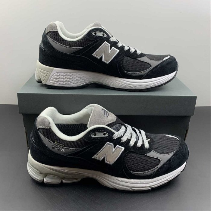 NEW BALANCE X GORE-TEX 2002R BLACK 黑灰防水M2002RXD 一元起標