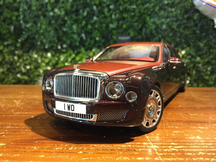 1/18 AlmostReal Bentley Mulsanne Grand Limousine 830604【MGM】