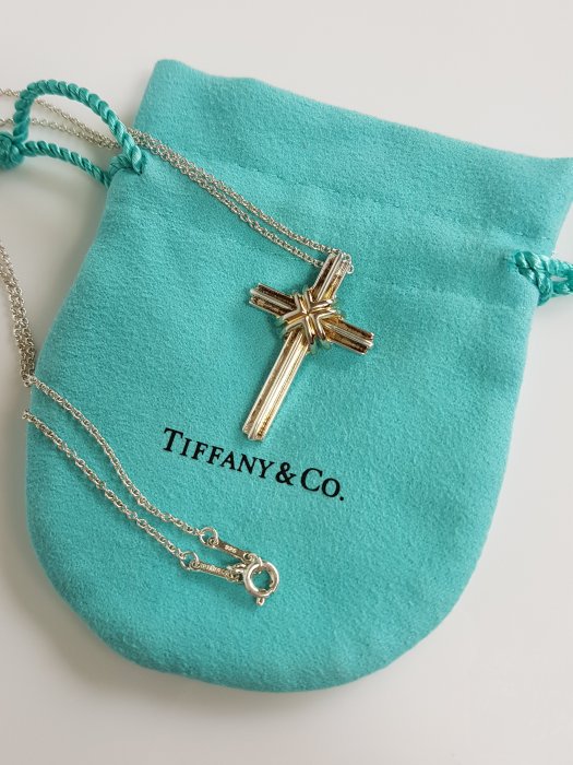 TIFFANY & CO.  十字架項鍊   18K金 ， 保證真品 超級特價便宜賣