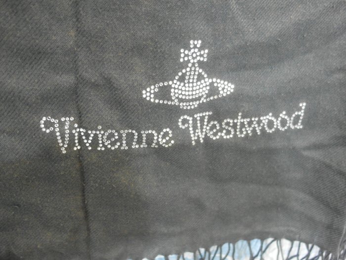 義大利Vivienne Westwood LOGO深灰色圍巾