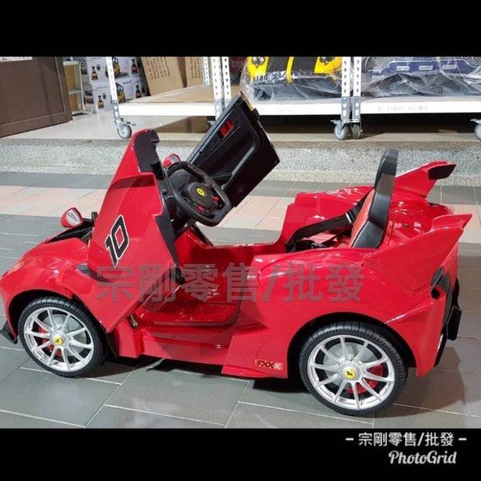 【宗剛零售/批發】法拉利 Ferrari FXX K 正版授權 上掀式液壓開門 2.4G藍牙遙控軟質皮椅 電子方向盤 兒