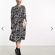 (嫻嫻屋) 英國ASOS-Piece黑白印花圓領七分袖中長裙洋裝EJ23