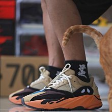 ADIDAS YEEZY BOOST 700 ENFLAME AMBER 大地色 復古 增高 減震 慢跑鞋 GW0297