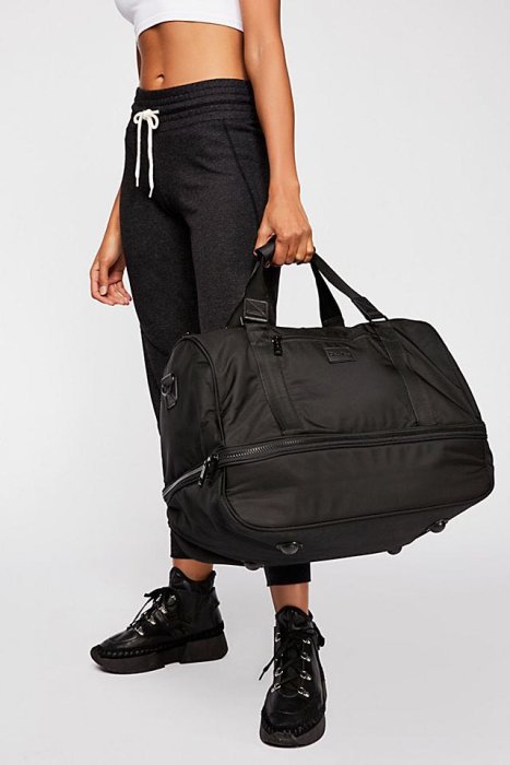 夢幻逸品 ! CALPAK~女孩男孩絕版頂級精品旅行袋 ! 黑色多功能旅行包、手提包、健身包、收納包！好萊塢女明星御用品牌 ! 美翻了 ! 僅一組搂 ~