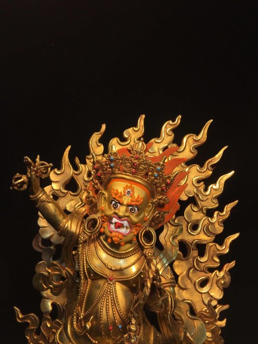尼泊爾工藝銅鎏金畫臉金剛手佛像，寬26cm高43cm厚16cm，重6.9公斤，140080R