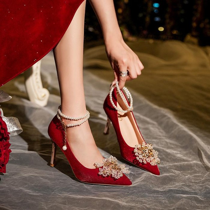 2024新娘鞋婚鞋高級感粗跟不累腳中式結婚秀禾高跟婚宴鞋女紅色鞋