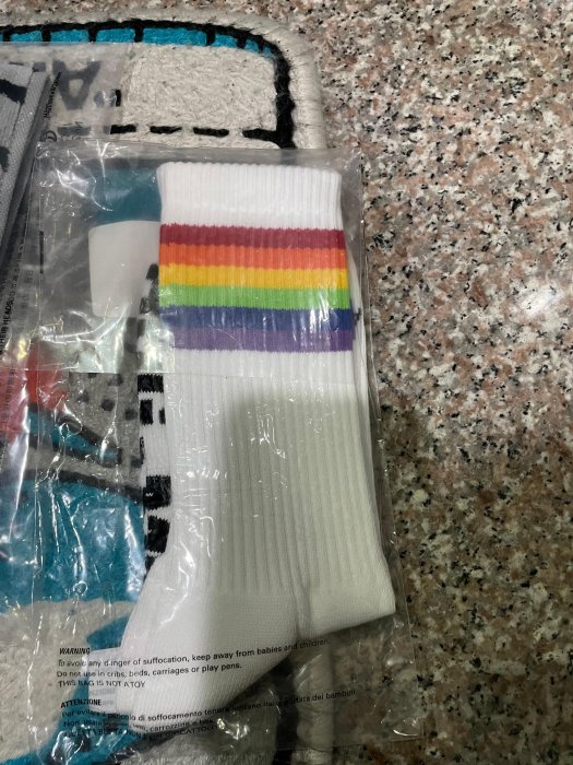 賠售3折 BALENCIAGA Rainbow Kiss Me Socks 白色中長襪 彩色 巴黎世家 彩虹