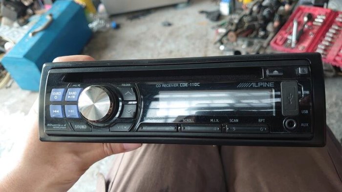 ALPINE CDE-110C CD/USB/MP3/AUX IN 音響主機