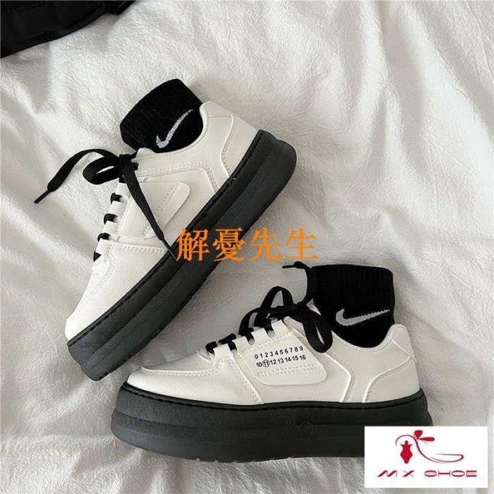 【解憂先生】M&X 黑白鞋女復古厚底板鞋新款小白鞋學生百搭鞋子
