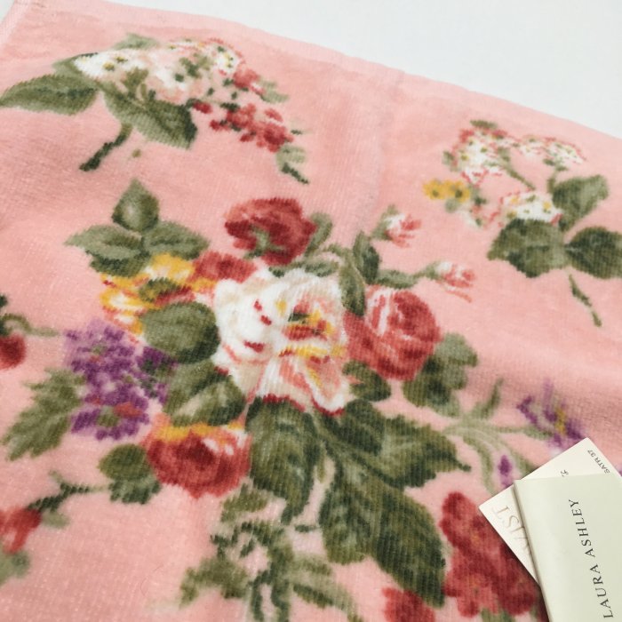 【皮老闆二店】新古真品 LAURA ASHLEY 方巾 毛巾 綿100% 花紋 26*26 白244