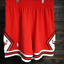 CA 美國運動品牌 Mitchell & Ness 紅色 運動短褲 XL號 一元起標無底價Q130