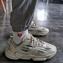 南◇2022 6月 ADIDAS OZWEEGO CELOX 慢跑 避震 運動 男 黑 GZ5230 奶茶 GZ5231