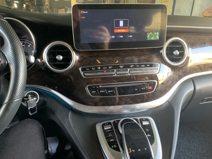 賓士Benz Vclass V220 V250 V300 W447 Android 安卓版 螢幕主機 導航/USB