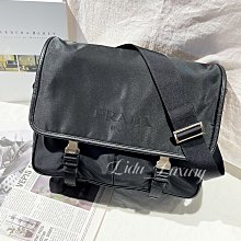 【黎都精品】PRADA  普拉達 2BD793 黑色 LOGO 尼龍 雙釦 斜背包 公事包 肩背包 全新未使用閒置品現貨