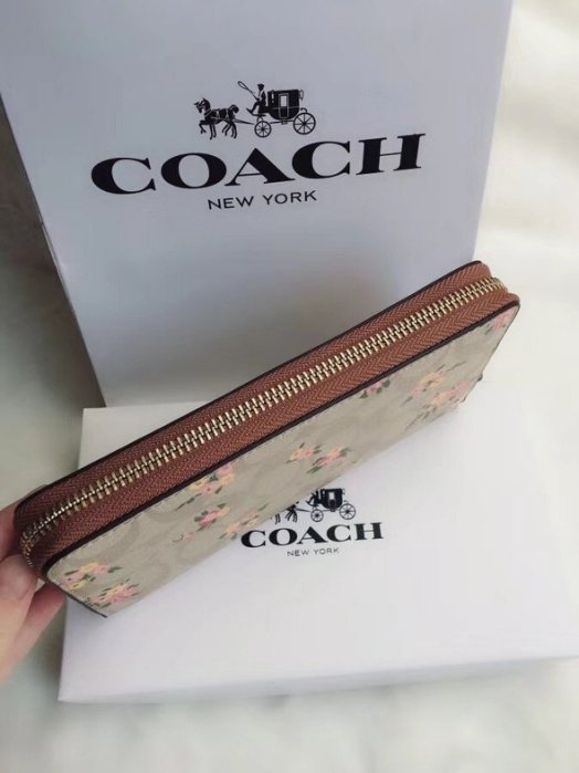 （Outlet特惠）COACH 29931 新款女士花朵拉鏈長夾 手拿包 附購買證明