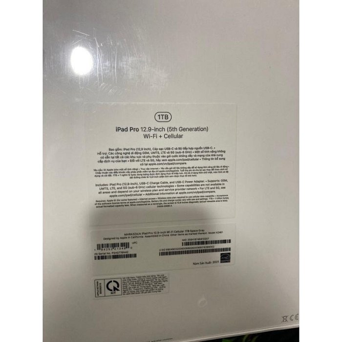 蘋果台灣公司貨 iPad Pro 12.9 1Tb 插卡版 a2461 全新品