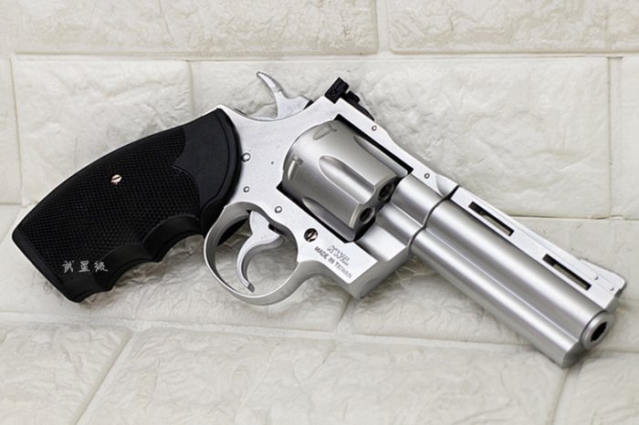 台南 武星級 KWC Python 357 4吋 左輪 手槍 瓦斯槍 銀 ( KG61 轉輪短槍玩具槍BB槍BB彈城市