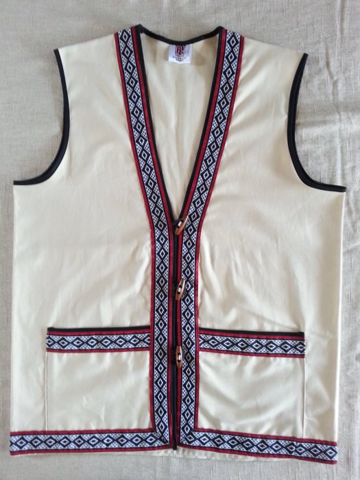 融藝製造 -- 原住民服飾 -- 原住民棉質圖騰背心、菱形紋圖騰背心 -- 900元