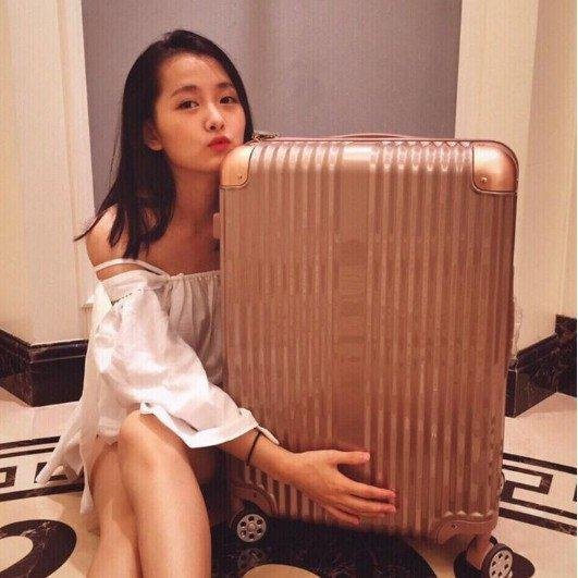 RIMOWA 日默瓦旅行箱 箱包 行李箱  22寸 專櫃正品