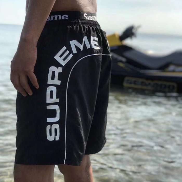 【超搶手】全新正品 2018 SS Supreme Arc Logo Water Short 字體 沙灘褲 短褲 黑色M