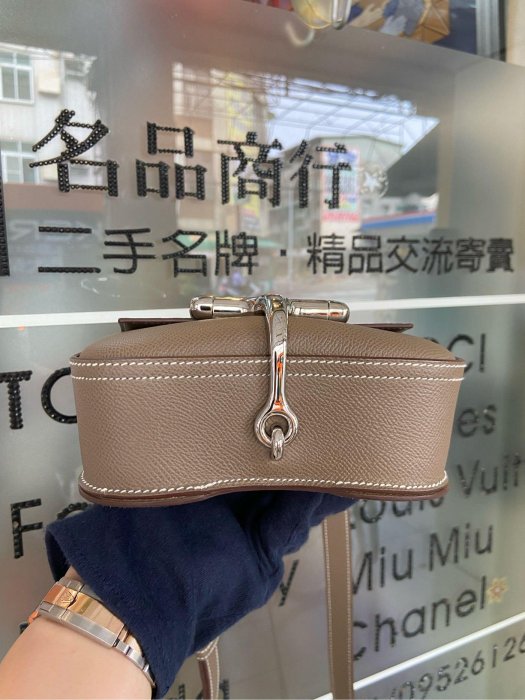 名品商行 2手名牌 HERMES 大象灰 Mini Della Cavalleria   U刻  銀釦 狀況93新 內裡有使用痕跡 請多参考圖片