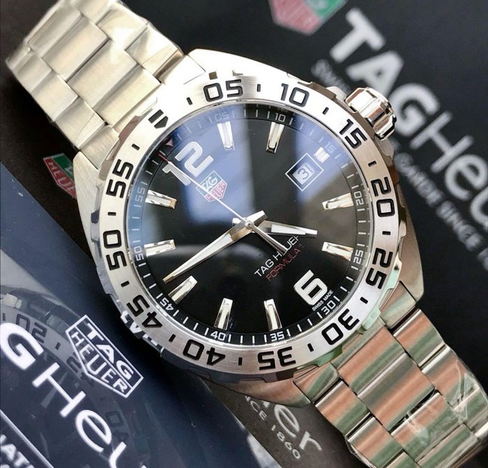 TAG HEUER Formula 1 黑色面錶盤 銀色不鏽鋼錶帶 石英 男士手錶 WAZ1112.BA0875 豪雅 F1