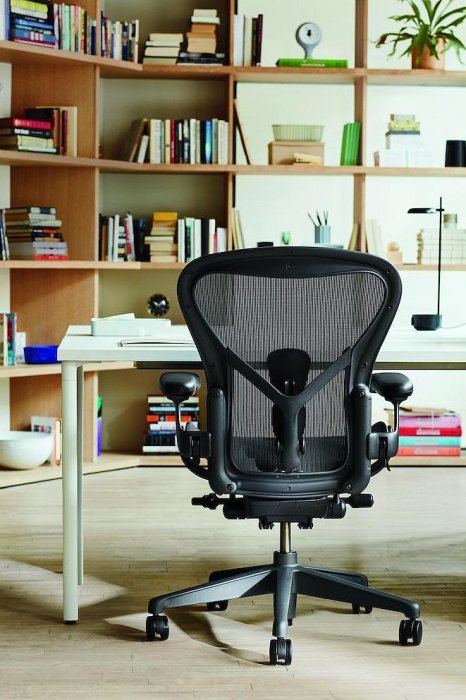 限時特價：啞光電競黑 全功能金屬椅腳 Herman Miller 2.0 Aeron 全新正品 人體工學辦公電腦椅