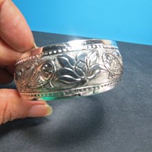 【競標網】高貴時尚西藏藏銀(如魚得水)寬版造型手環(回饋價便宜賣)限量5組(賣完恢復原價200元)