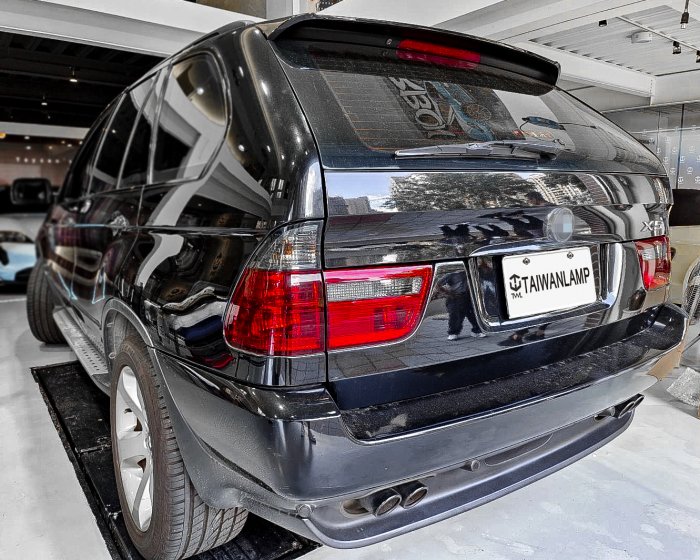 《※台灣之光※》全新BMW X5 E53 98 99 00 01 02 03 04 05 06年紅黑晶鑽尾燈4PCS組