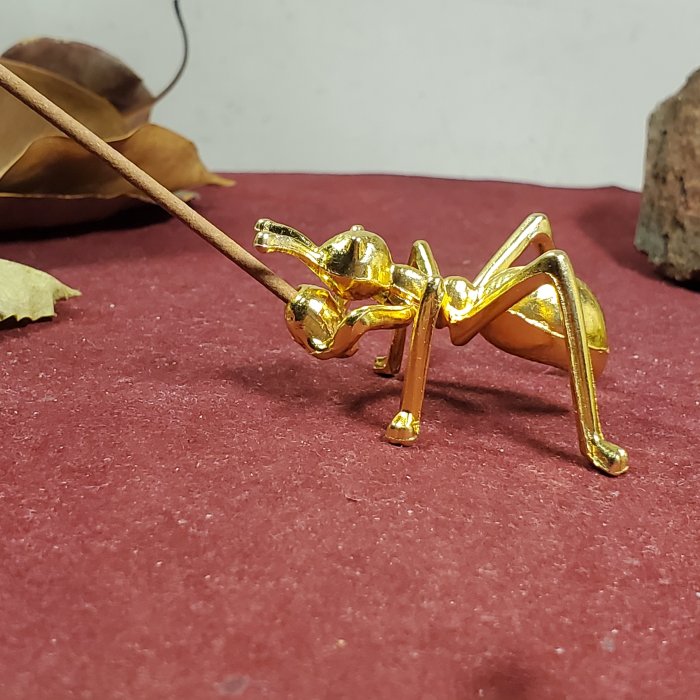 【寶一】：金色合金螞蟻香插座 孔2.1mm茶藝 香道 擺飾把玩（需購滿百元出貨不含運費可合購計）