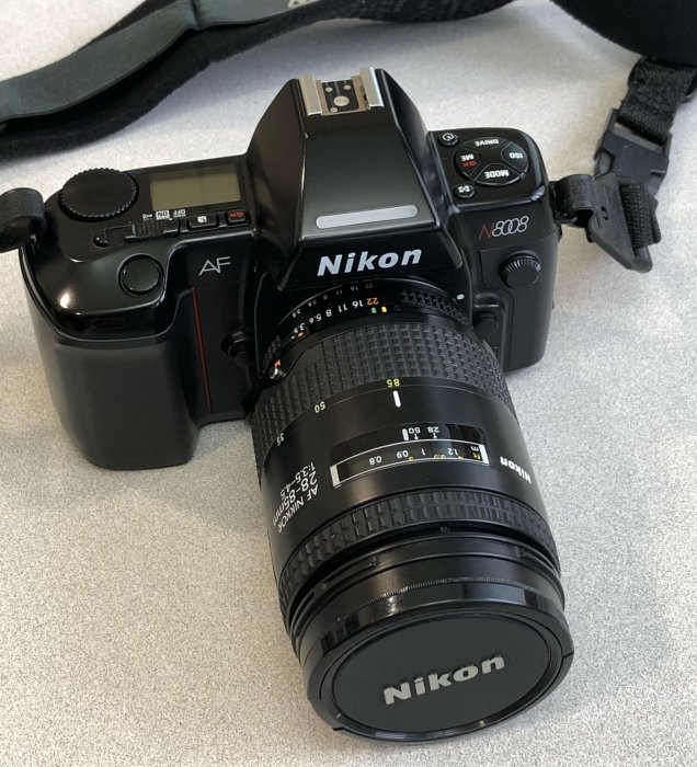 Nikon N8008 底片相機